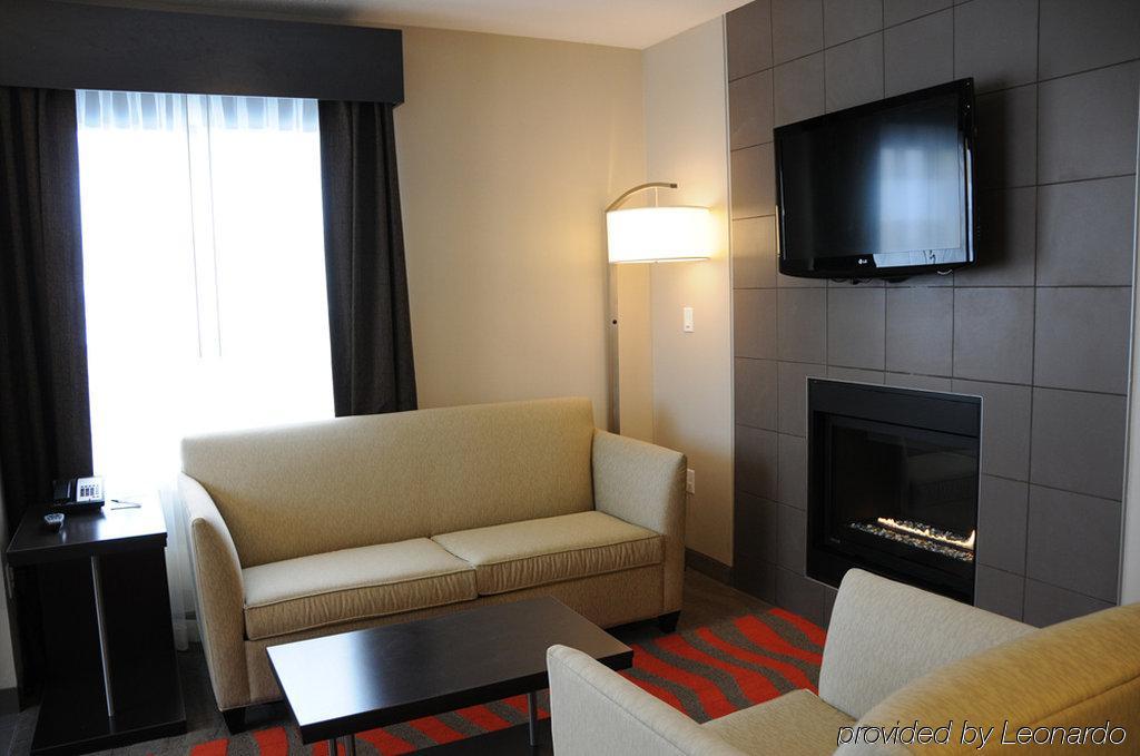Chateau Inn & Suites Bonnyville Zewnętrze zdjęcie