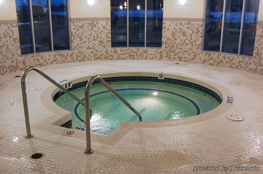 Chateau Inn & Suites Bonnyville Zewnętrze zdjęcie