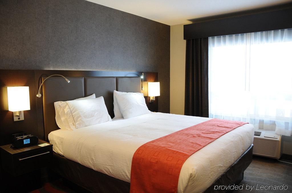 Chateau Inn & Suites Bonnyville Zewnętrze zdjęcie