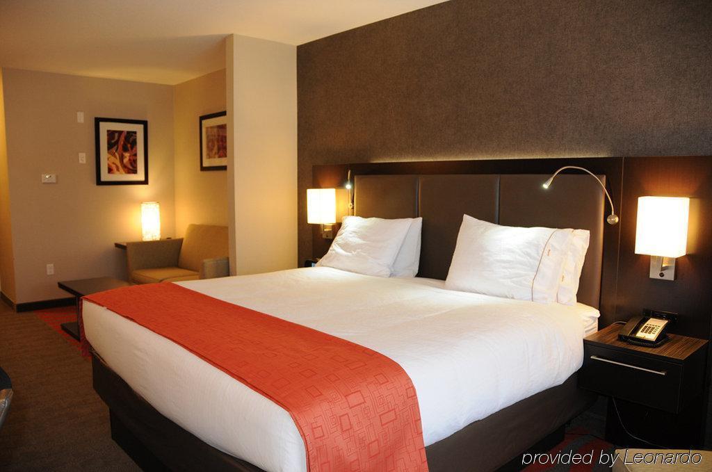Chateau Inn & Suites Bonnyville Zewnętrze zdjęcie