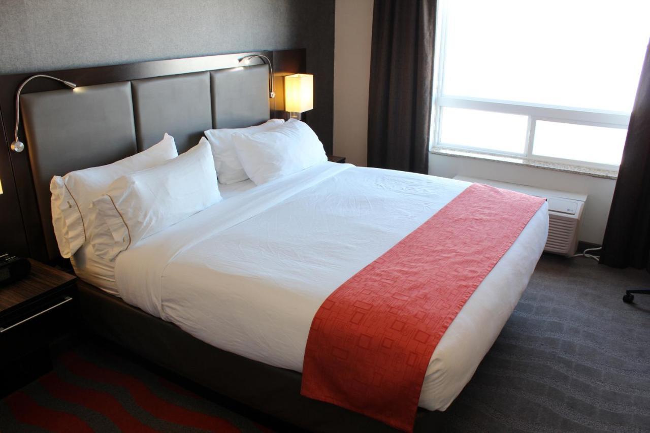 Chateau Inn & Suites Bonnyville Zewnętrze zdjęcie